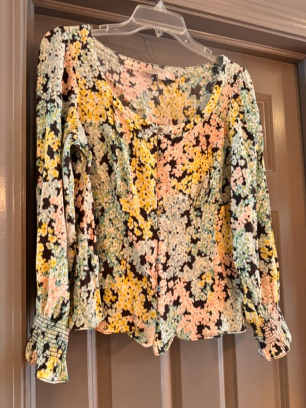 FLORAL LOFT BLOUSE